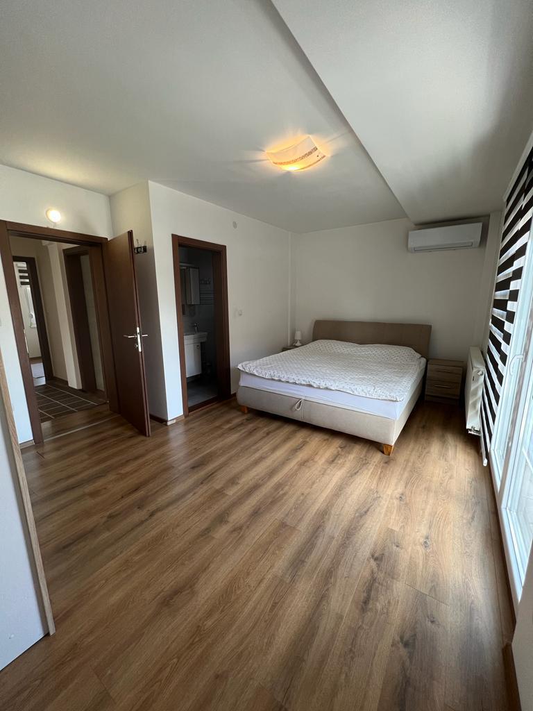 Four bedroom Apartment 5
