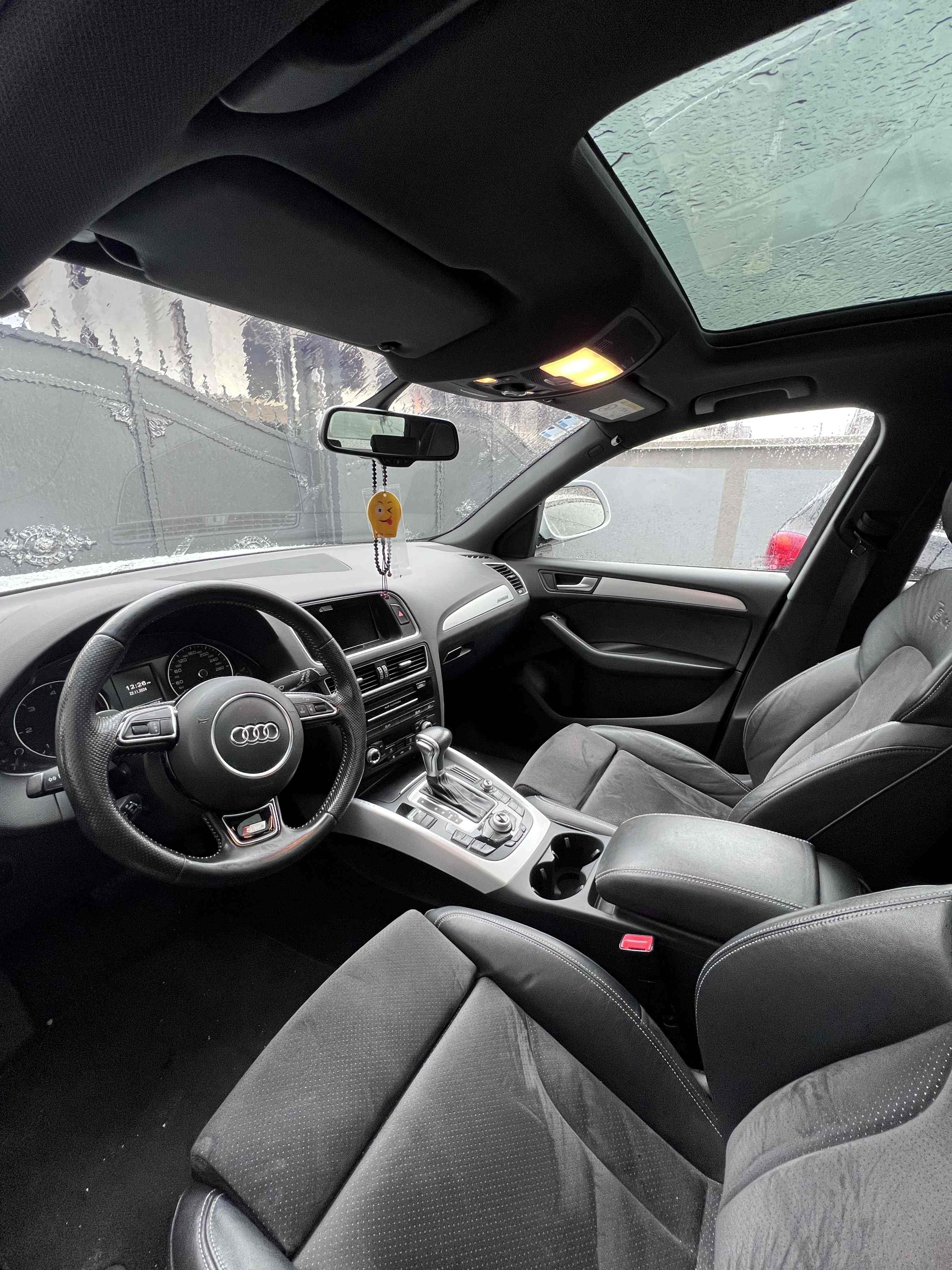 Audi Q5 4